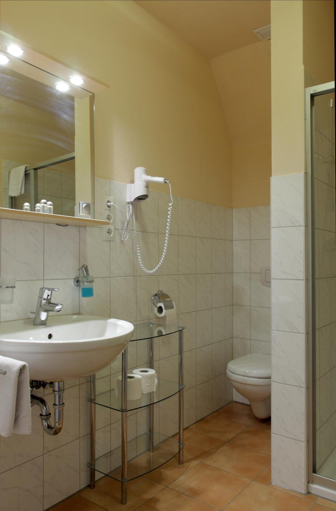 Hotel Linde Pfalz Silz  Dış mekan fotoğraf