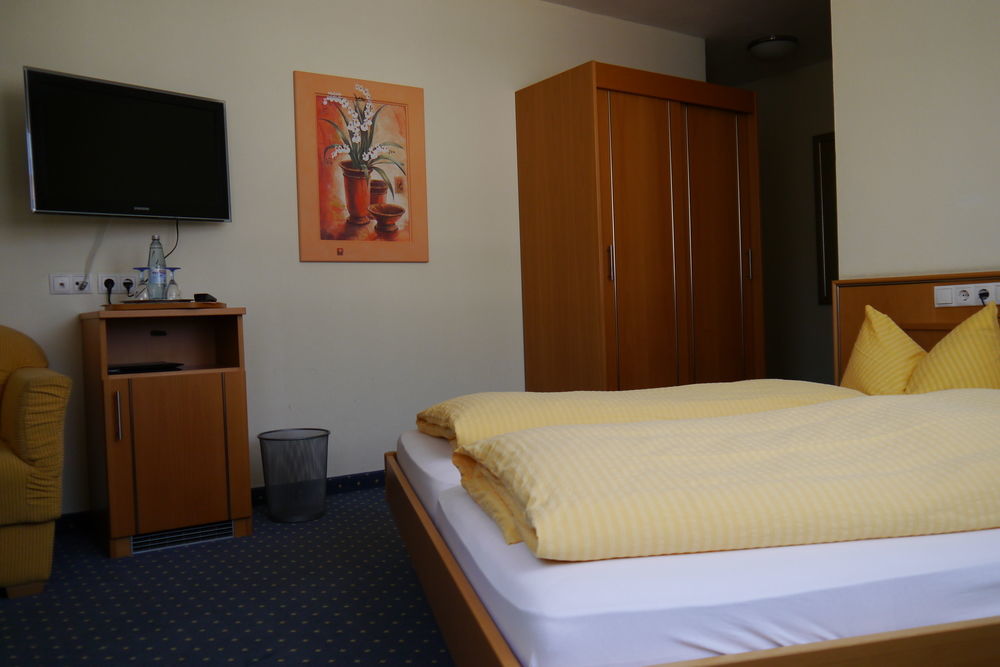 Hotel Linde Pfalz Silz  Dış mekan fotoğraf